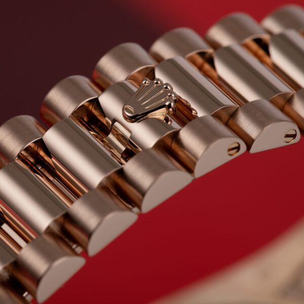 Day-Date II Rose Gold Diamond Scale 41mm - Image 4
